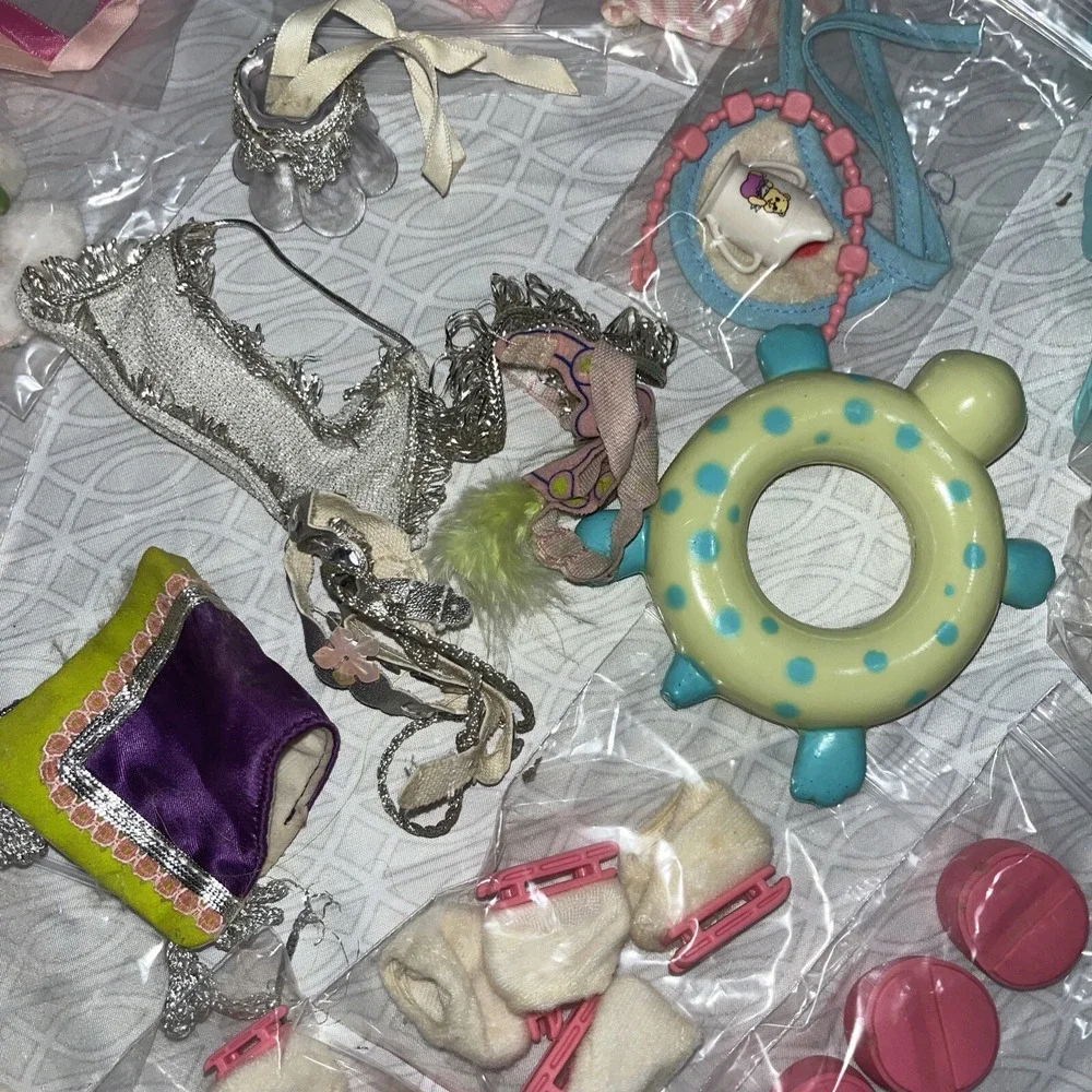 80s My Little Pony accessories lot , Brushes , Combs , Shoes , Clothes ,etc,